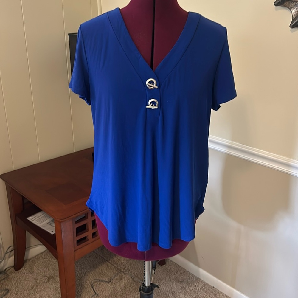 Gorgeous royal blue top with silver button detail